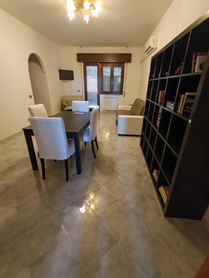 Modular King Suite - Intera Suite Vicino Aeroporto E Fiera Di Roma 피우미치노 외부 사진
