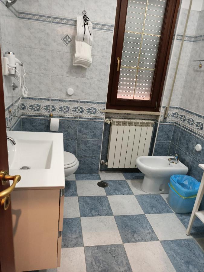 Modular King Suite - Intera Suite Vicino Aeroporto E Fiera Di Roma 피우미치노 외부 사진