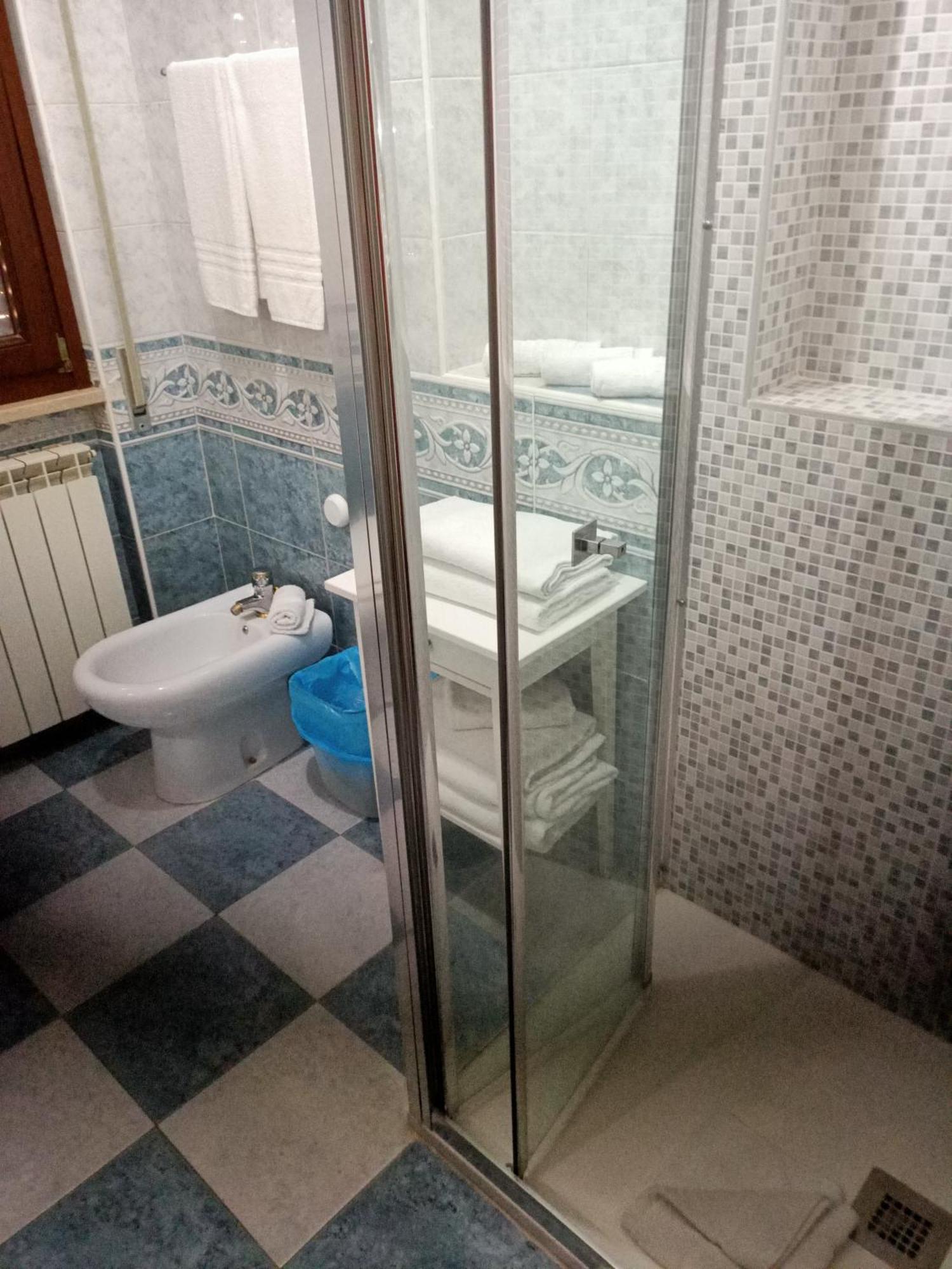 Modular King Suite - Intera Suite Vicino Aeroporto E Fiera Di Roma 피우미치노 외부 사진